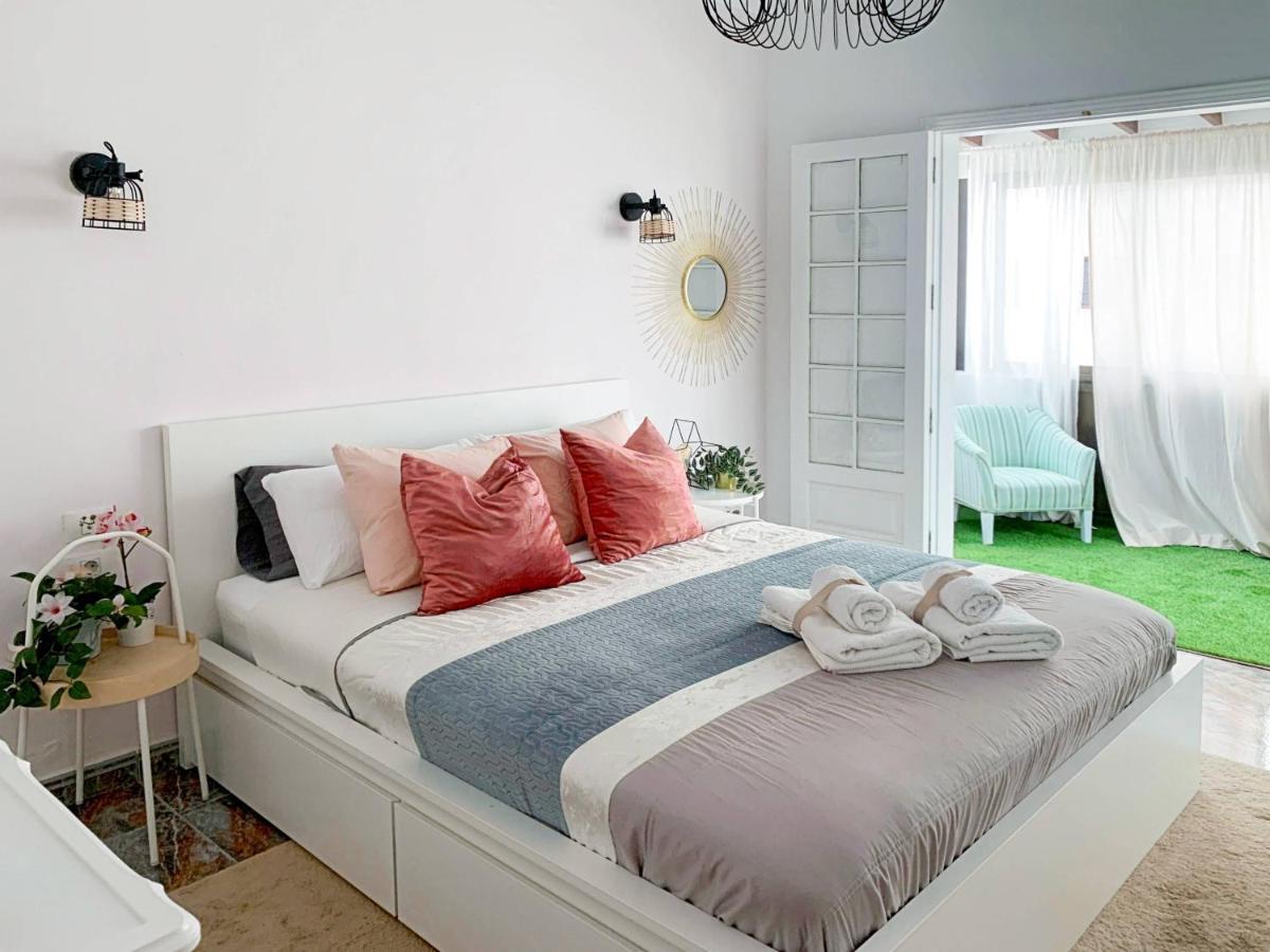 Habitaciones Privadas Cerca De La Playa Y Aeropuerto En Casa Compartida Con Otros Huespedes Playa Honda  Exterior foto